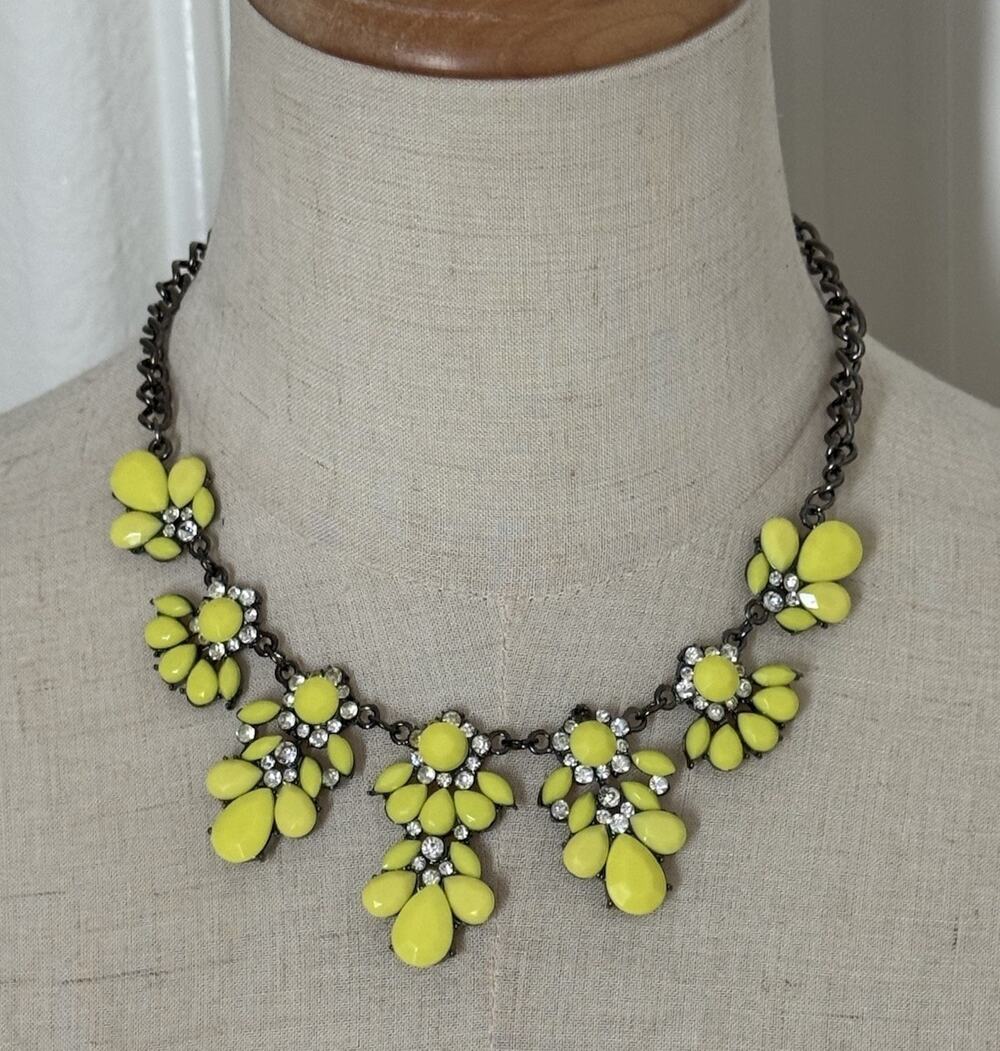 Yellow Clear Rhinestone Floral Statement Necklace Gunmetal Adjustable 8-11”